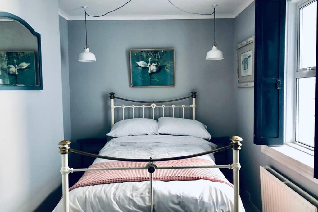 Seaside Escape - Gorgeous 2 Bed Apartment In St-Leonards-On-Sea Hastings Eksteriør billede