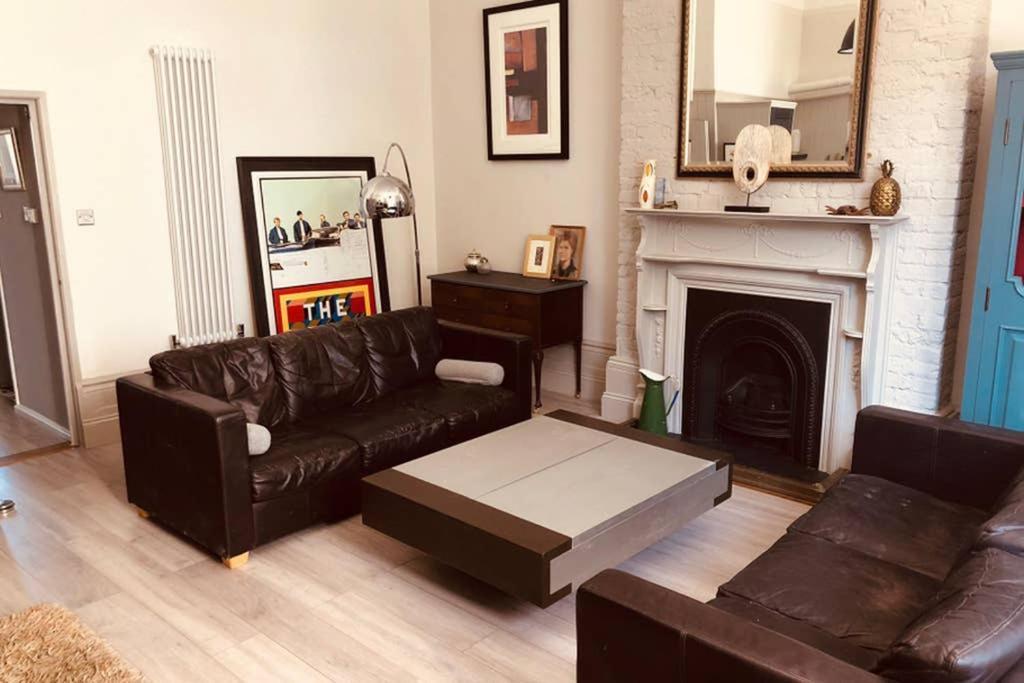 Seaside Escape - Gorgeous 2 Bed Apartment In St-Leonards-On-Sea Hastings Eksteriør billede