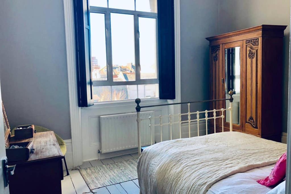 Seaside Escape - Gorgeous 2 Bed Apartment In St-Leonards-On-Sea Hastings Eksteriør billede